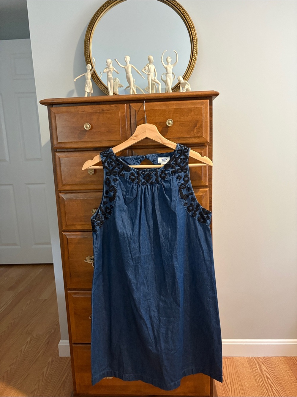 Old Navy Navy Chambray Sleeveless Embroidered Mini Dress